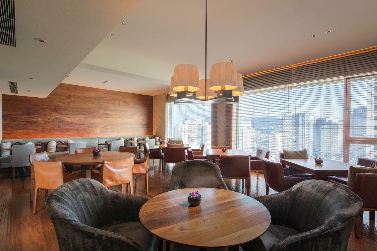 New World Dalian Hotel Zewnętrze zdjęcie